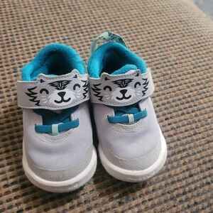 Nike Toddler Wolf Sneakers Team Hustle D10 Lil TD